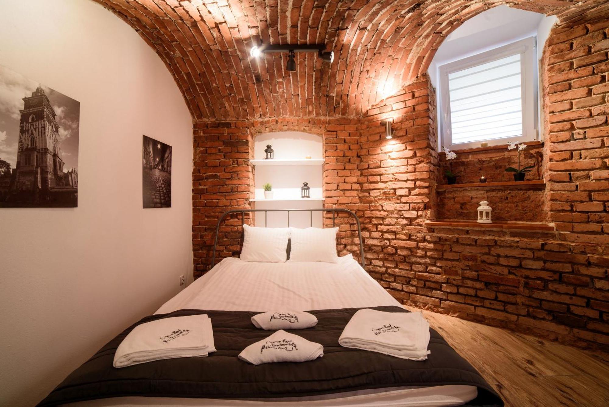 Cracow Rent Apartments - Spacious Apartments For 2-7 People In Quiet Area - Kolberga Street Nr 3 - 10 Min To Main Square By Foot Krakau Buitenkant foto