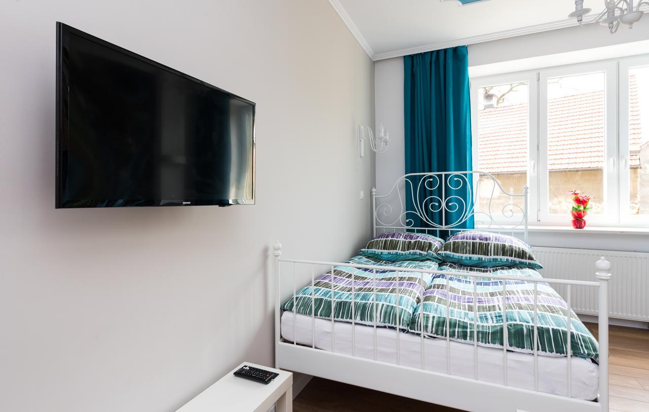 Cracow Rent Apartments - Spacious Apartments For 2-7 People In Quiet Area - Kolberga Street Nr 3 - 10 Min To Main Square By Foot Krakau Buitenkant foto