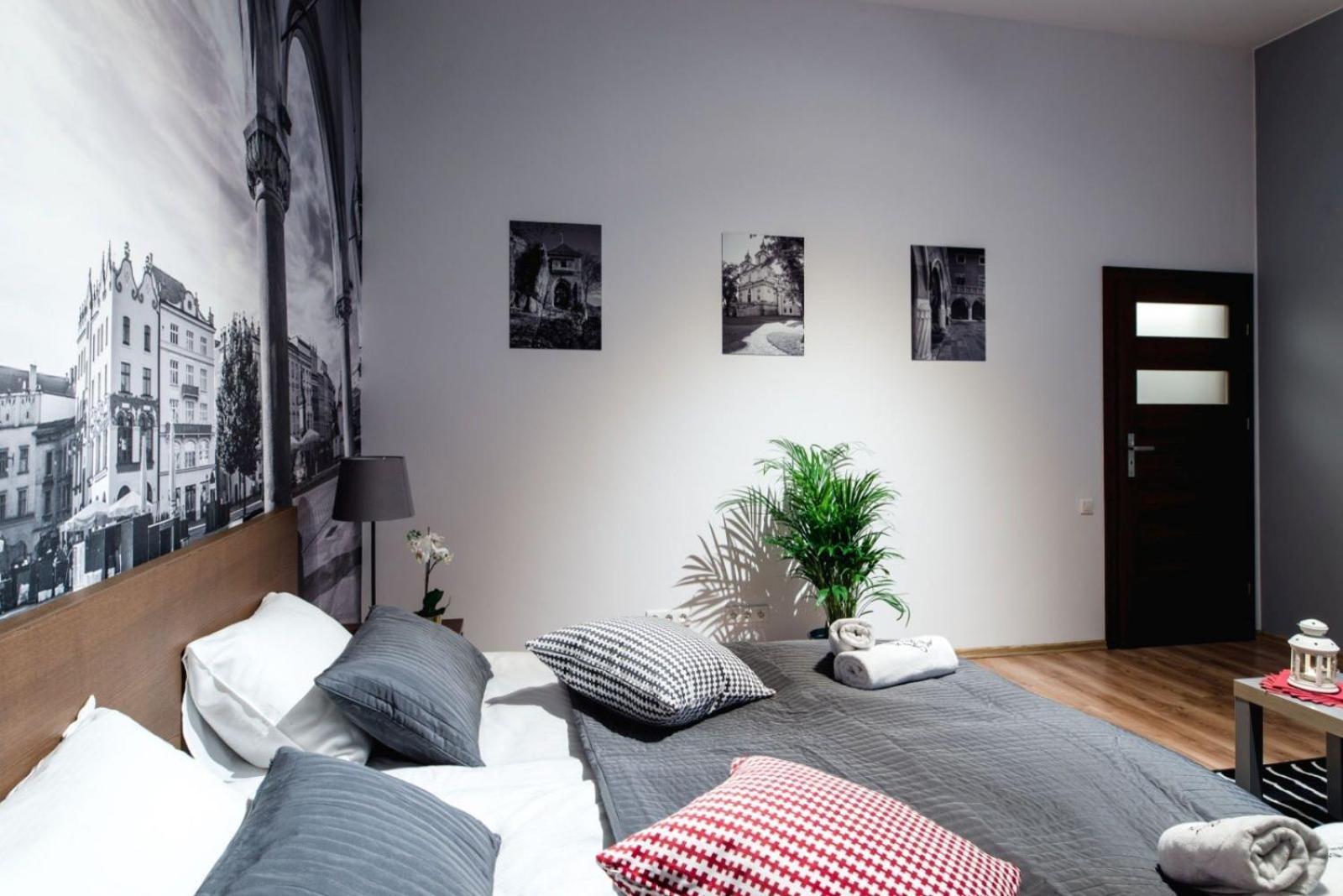 Cracow Rent Apartments - Spacious Apartments For 2-7 People In Quiet Area - Kolberga Street Nr 3 - 10 Min To Main Square By Foot Krakau Buitenkant foto