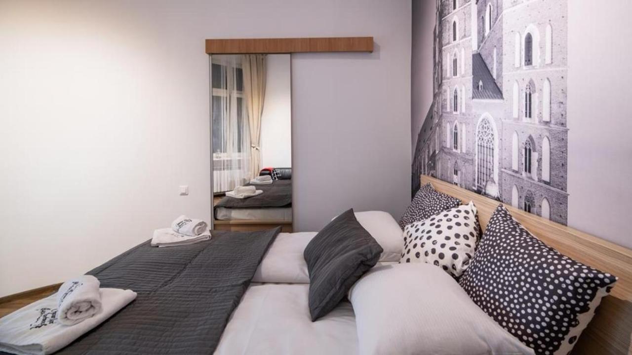 Cracow Rent Apartments - Spacious Apartments For 2-7 People In Quiet Area - Kolberga Street Nr 3 - 10 Min To Main Square By Foot Krakau Buitenkant foto